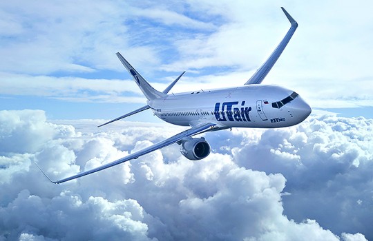 UT Air 737-800 air to air