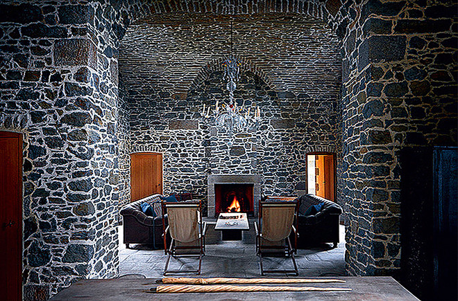Dossier_Fireplace Suggestions  #AD11-2013-13.indd