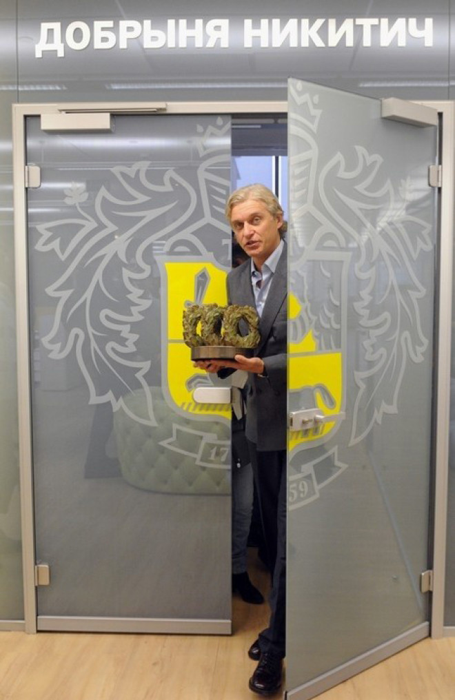 Тиньков. Он такой один